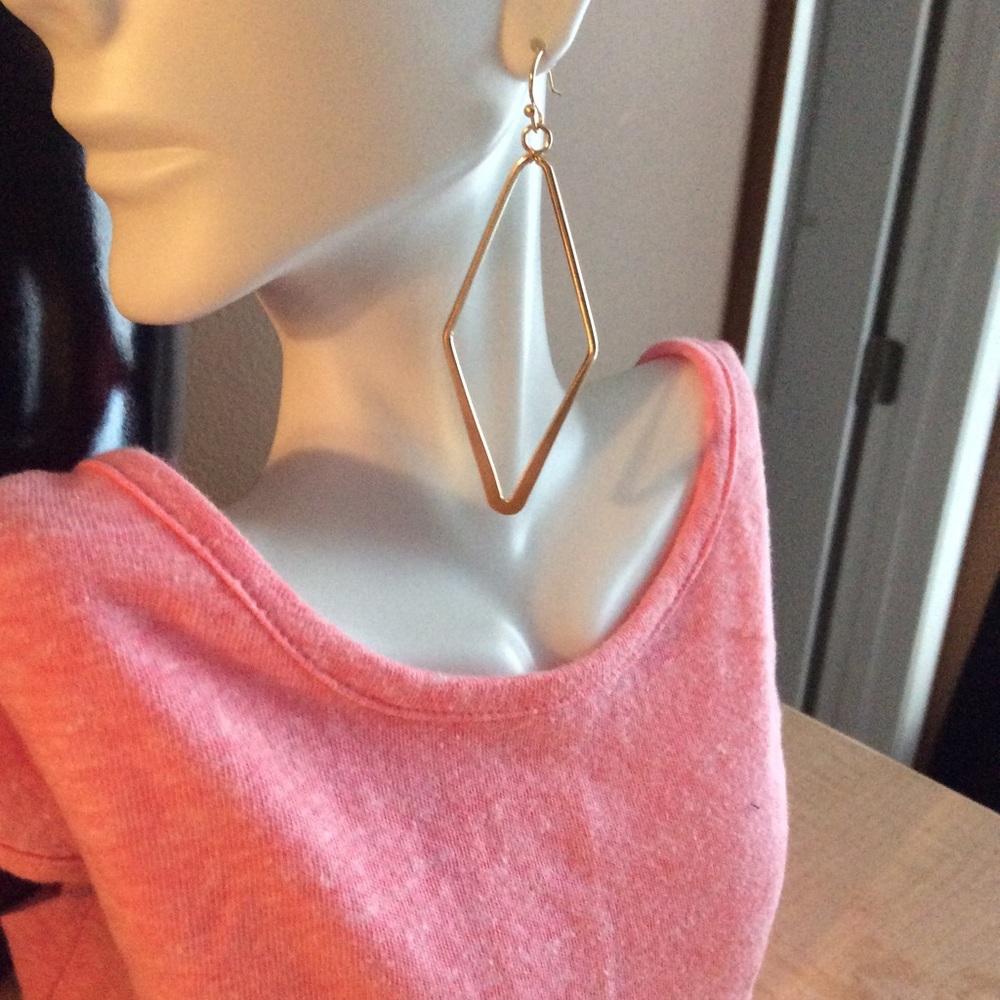 💢2 left  💢 diamond shaped drop earring - Picture 4 of 4